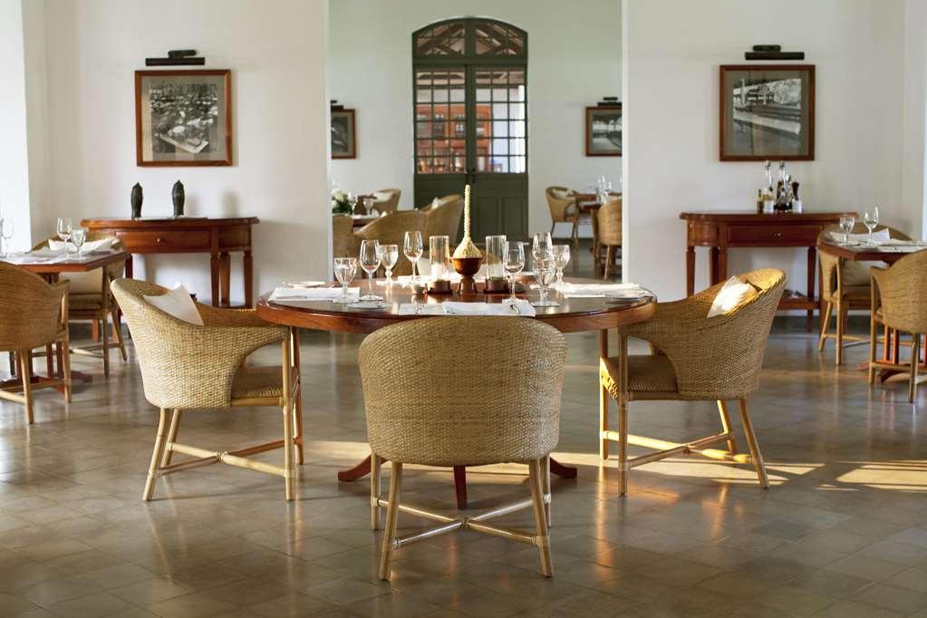 Amantaka Resort Luang Prabang Restauracja zdjęcie